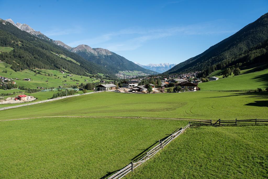 Appartementhaus Pinnisblick Neustift im Stubaital Phòng bức ảnh